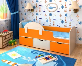 Кровать Малыш-мини с бортиком Дуб молочный/Оранжевый в Орле - oryol.katalogmebeli.com | фото